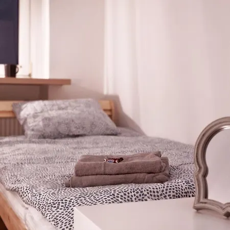 Kwatera prywatna Calm And Quiet In